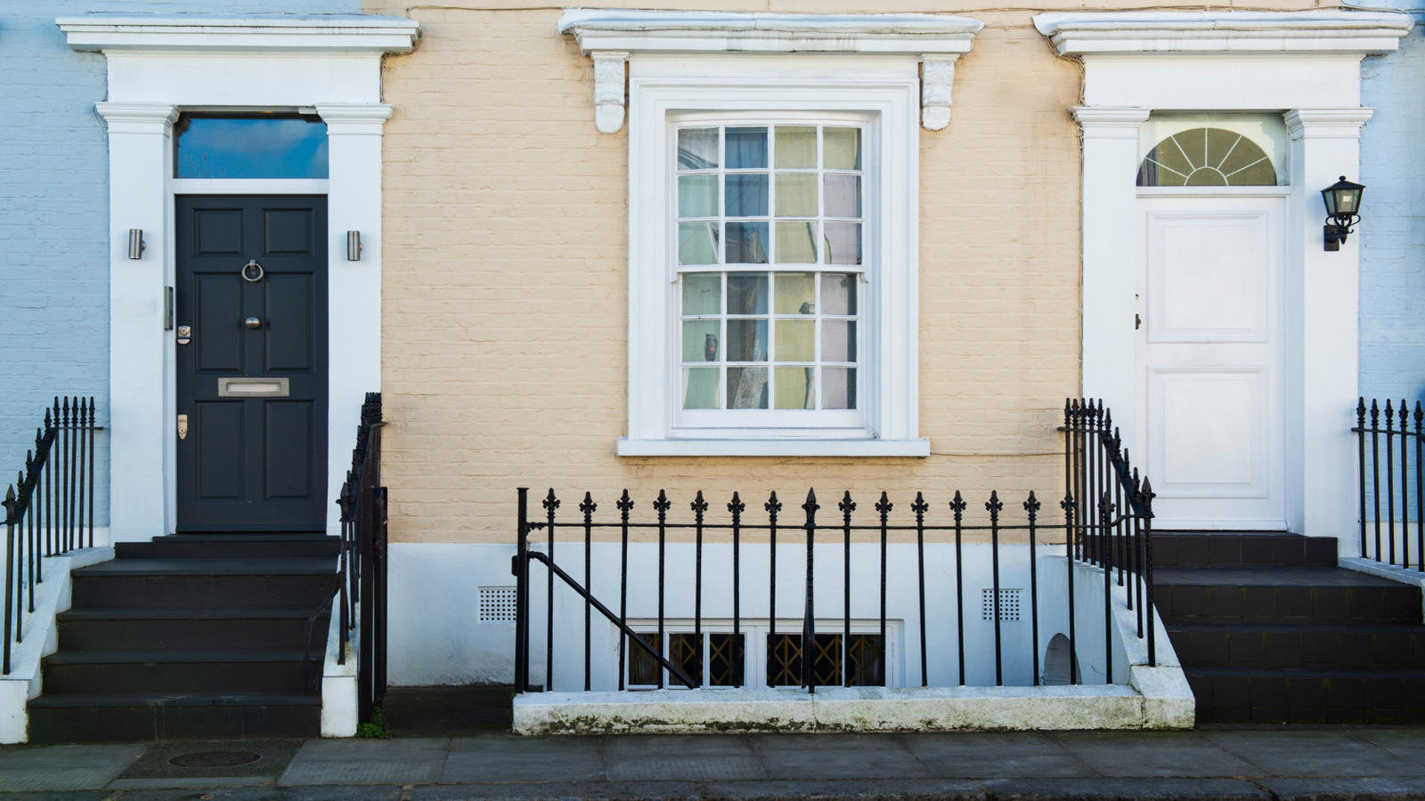 Showcasing top paint colors to make your home look more expensive, Roarty Painting highlights bold contrasts for elegant curb appeal.