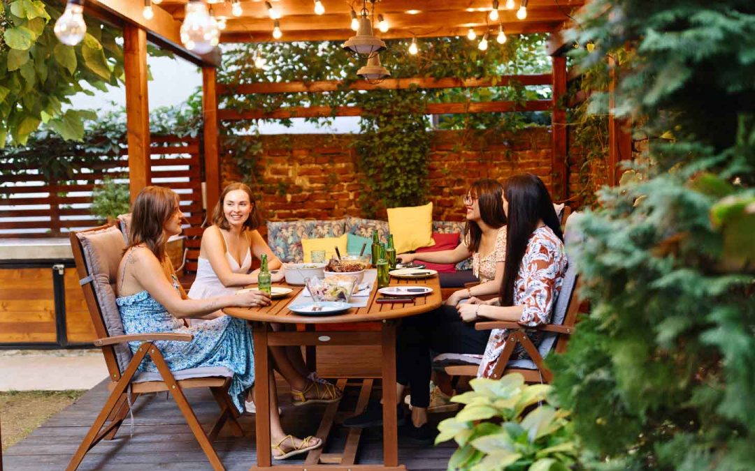 5 Ways to Beautify Your Backyard with Paint